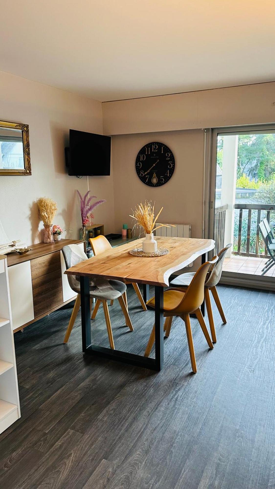Apartment Joli A 100m De La